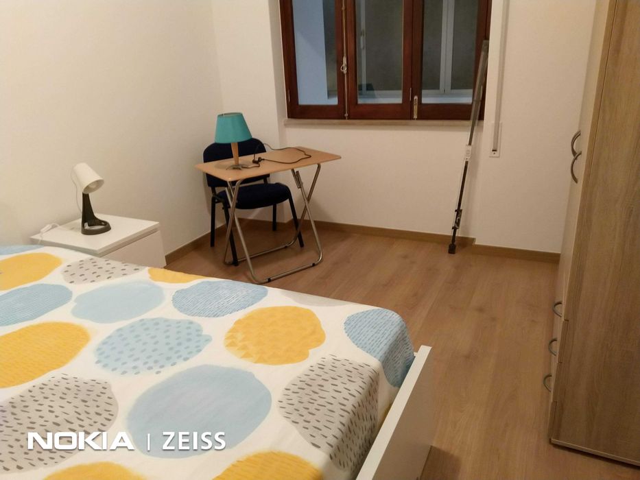 Quarto para arrendar na Cova da Piedade