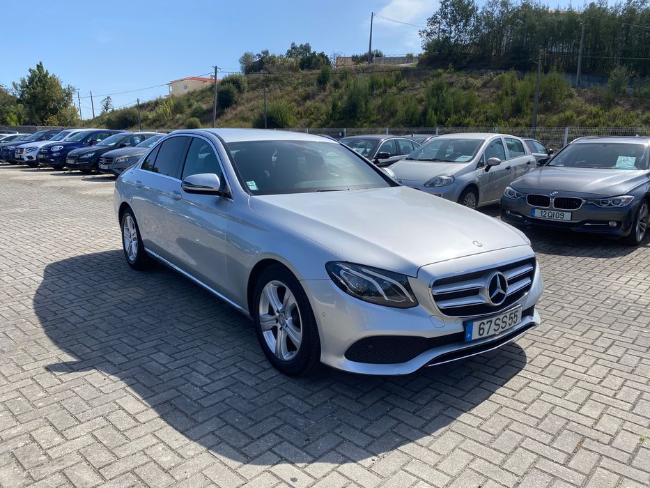 Mercedes-Benz E220d - 90 mil kms - Nacional