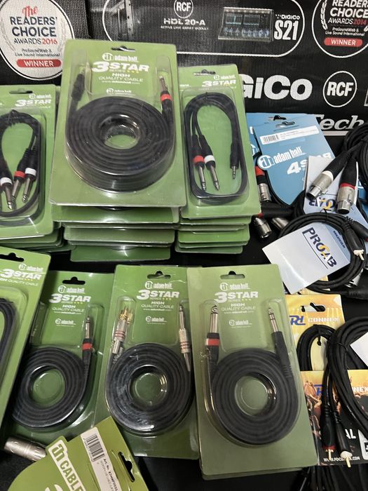 Cabos e fichas novos e usados