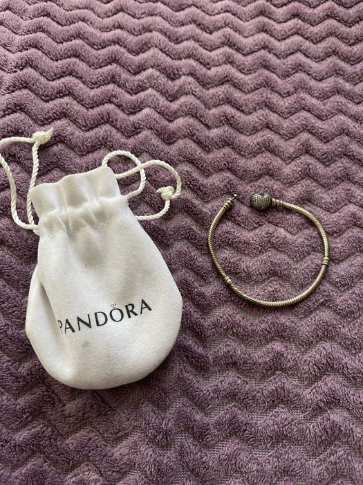 Срібний браслет. PANDORA