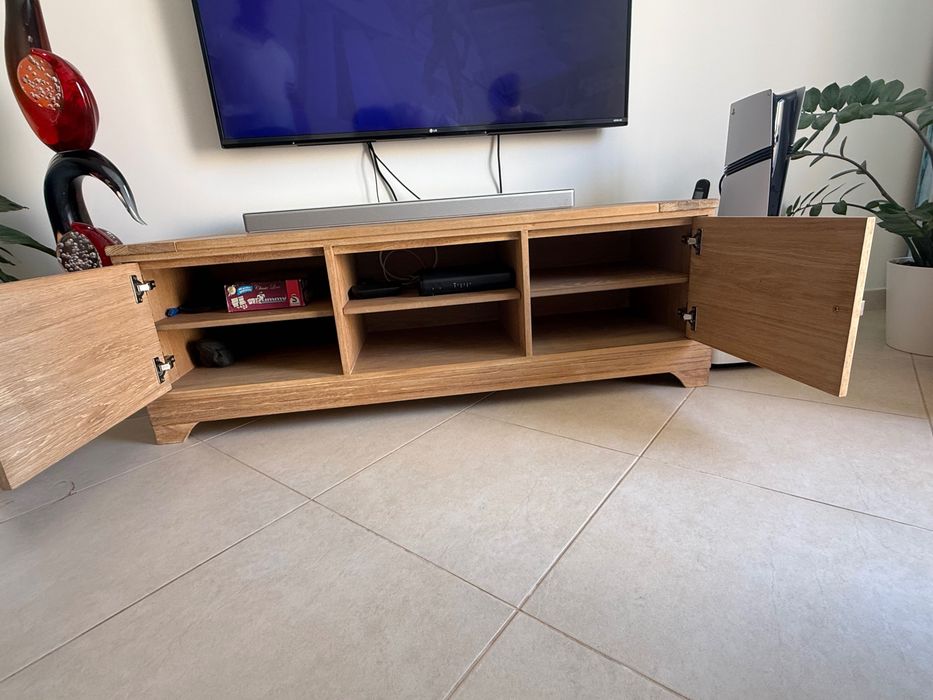 Móvel de TV em Carvalho // Oak TV Cabinet