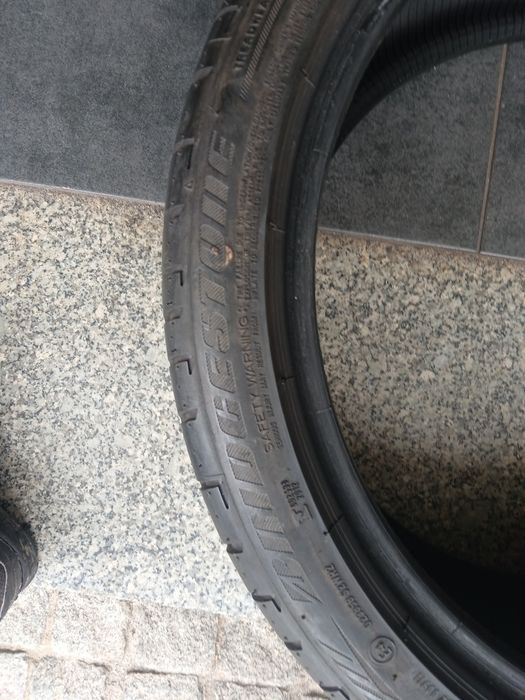 2 pneus 255 35 r19 RFT Bridgestone