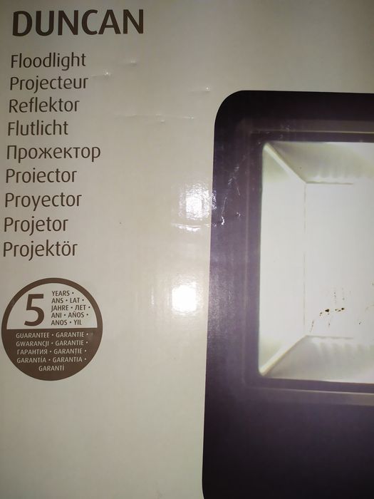 Reflektor Halogen Blooma 150w 14250 lumen nowy