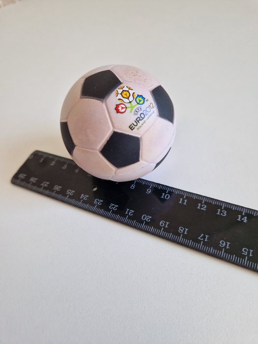 Сувенірний футбольний матч Euro 2012