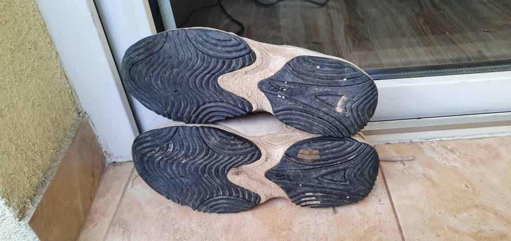 REBOOK buty sportowe rozmiar 40,5 wkładka 27cm