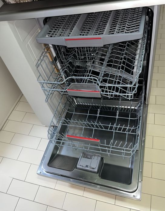 Máquina de Lavar Loiça Bosch SMS4EMI06E/30—Inox