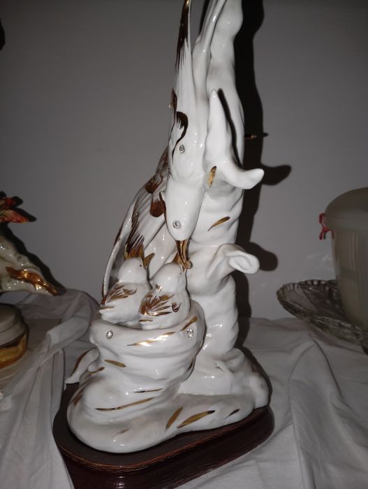 Estatueta decorativa de família de pássaros