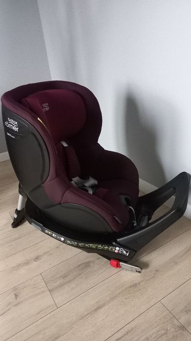 Fotelik Britax Romer Dualfix M size