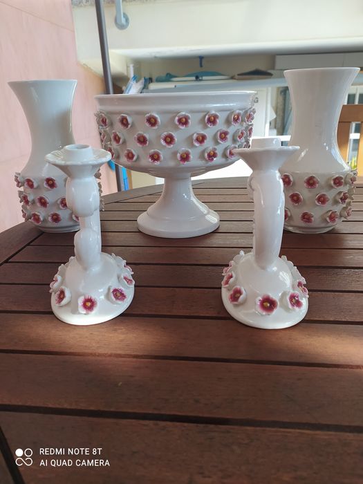 Fruteira, Candelabros e jarras