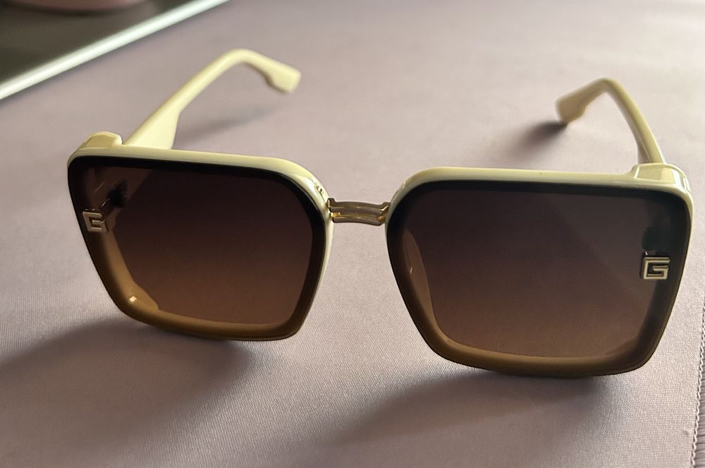 Солнцезащитные очки