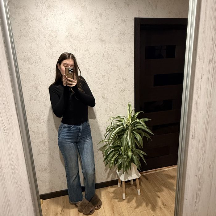 Жіночий одяг .Джинси ZARA.Sinsay.Bershka.