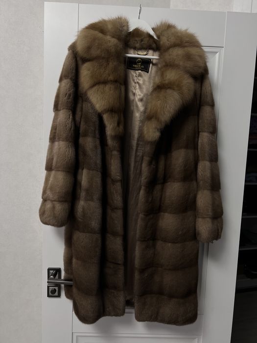 Шуба норкова с соболем