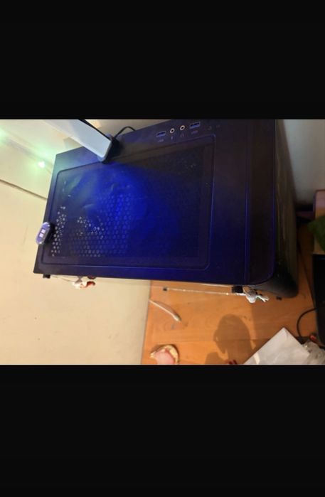 Sprzedam komputer z monitorem