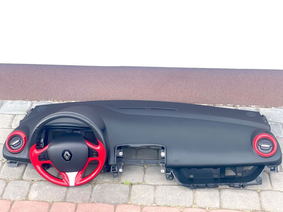 Deska rozdzielcza renault clio IV 682007861R oryginał 2015r