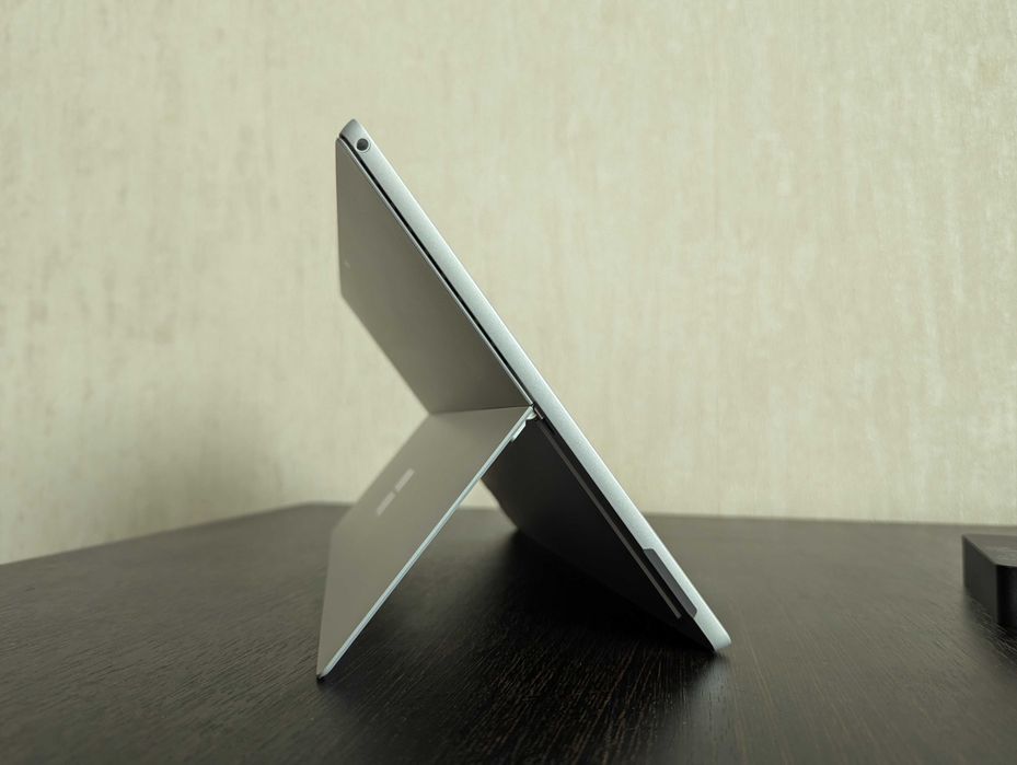 Microsoft Surface Pro 7 8/256gb Intel i5-1035g4