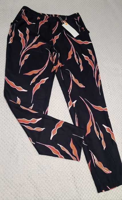 Nowe eleganckie spodnie damskie w kwiatowy wzór print wysoki stan S