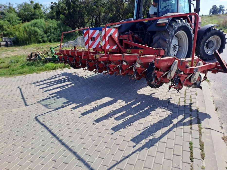 Siewnik do buraków GLILLES