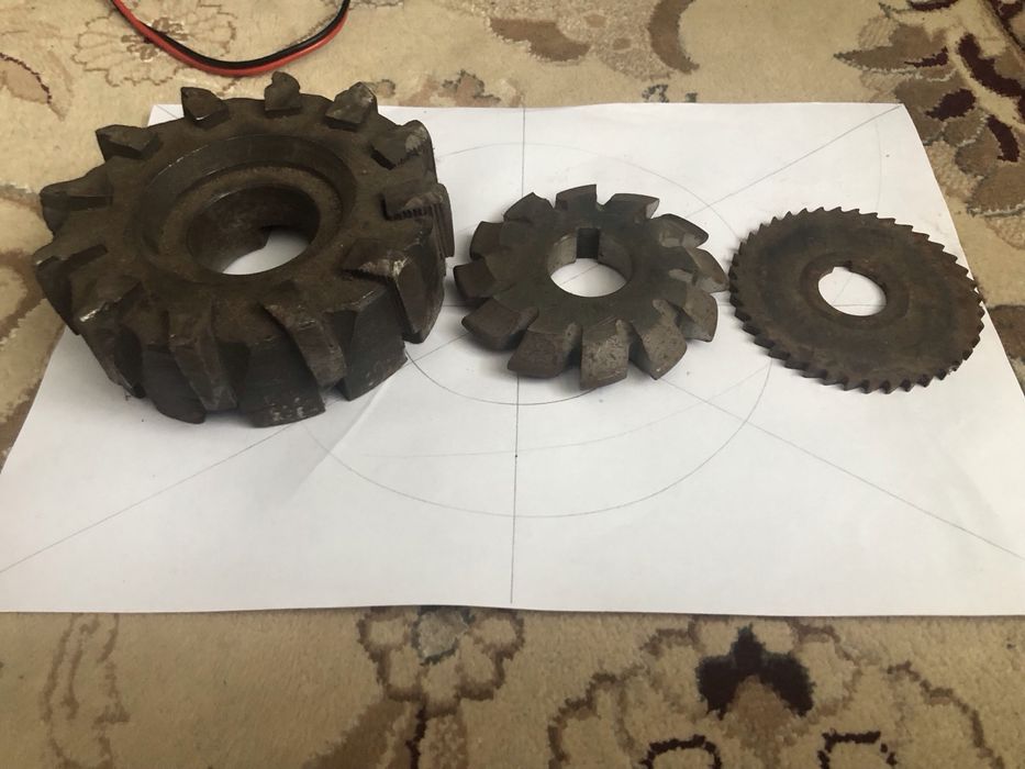 Продам токарный инструмент інструмент для токарного станку