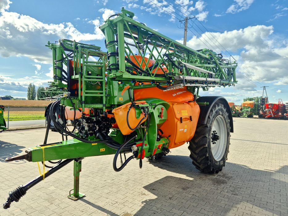 Opryskiwacz Amazone UX 4200 36 2011r GPS Amatron3 Skrętne koła DC