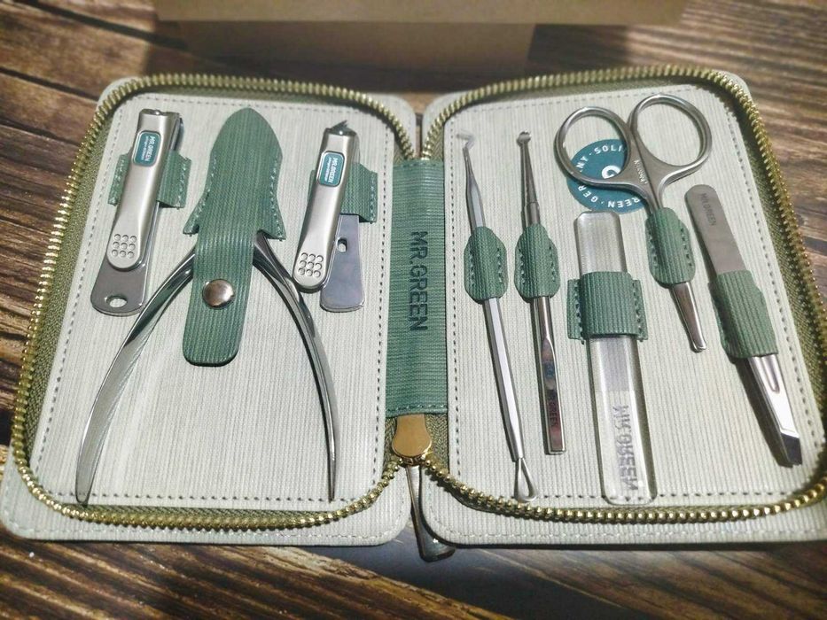 Манікюрний набір Mr. Green Mr-8888i набір для манікюру маникюрный