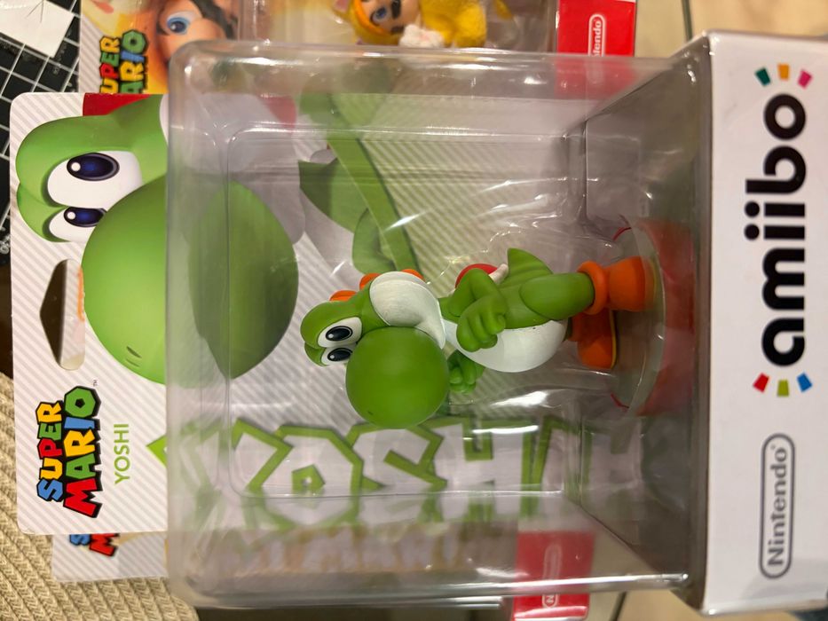 Nintendo Amiibo Super Mario Yoshi nowe, oryginalnie zapakowane