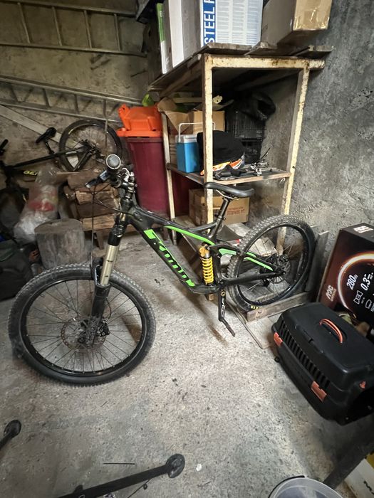 Kona Operator Downhill