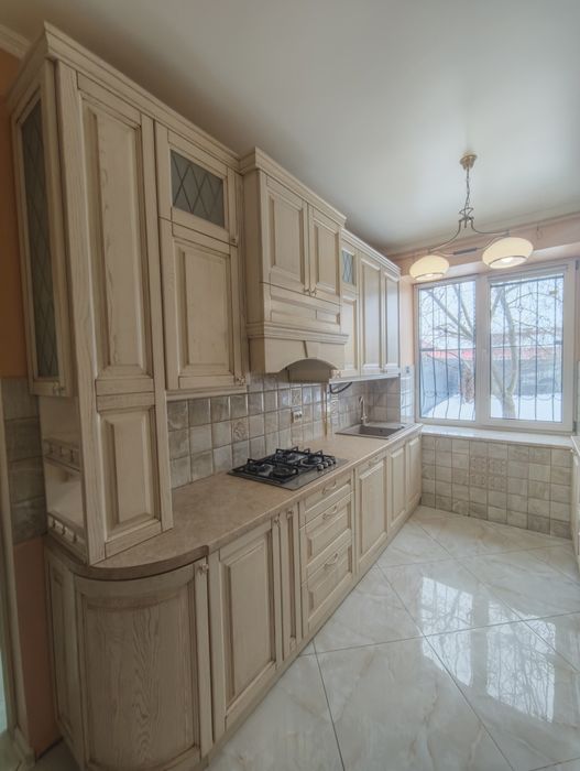 Тривала оренда будинку у Львові по вул  Землероба