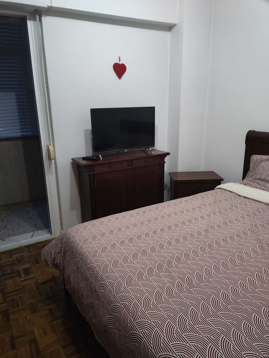 Quarto para arrendar