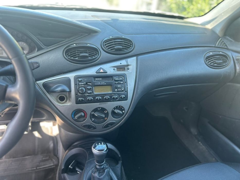 Ford Focus I Turnier 1.8 (90CV) + OFERTA Guitarra Elétrica e Amplificador — photo 4