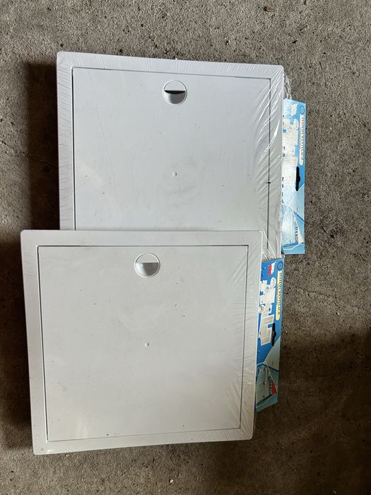 Osłona rewizyjna drzwiczki