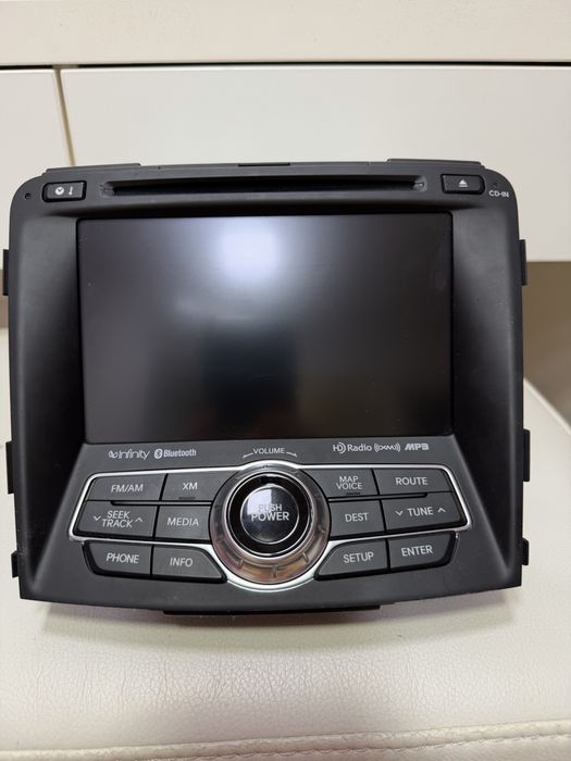 Штатная магнитола  Hyundai Sonata YF