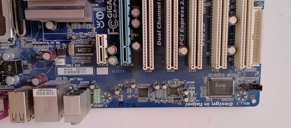 материнская плата gigabyte ga-p43t-es3g