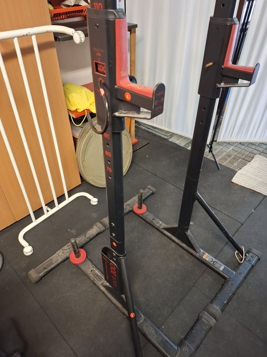 Weight Training Rack462904627519836160