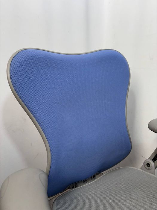 Ортопедичне крісло Herman Miller Mirra  мірра люкс сегмент для спини