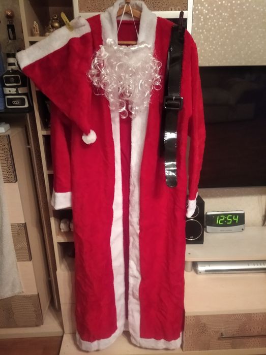 Прокат и продажа костюмов  деда мороза и снегурочки