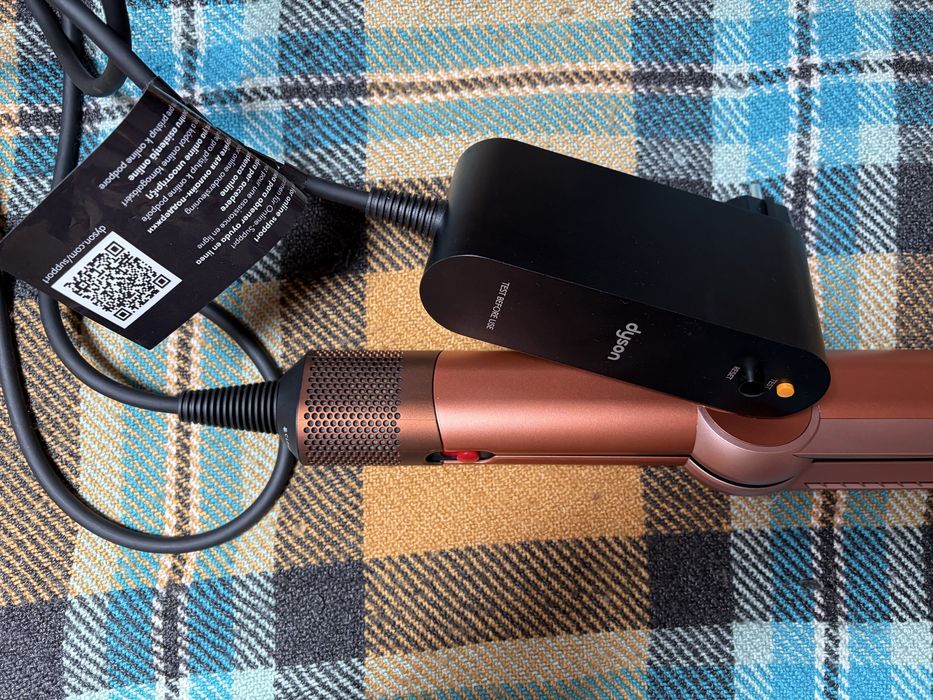 Dyson Airstrait (Ceramic pink/rose gold)