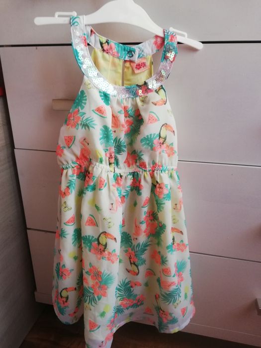 Śliczna sukienka 86/92