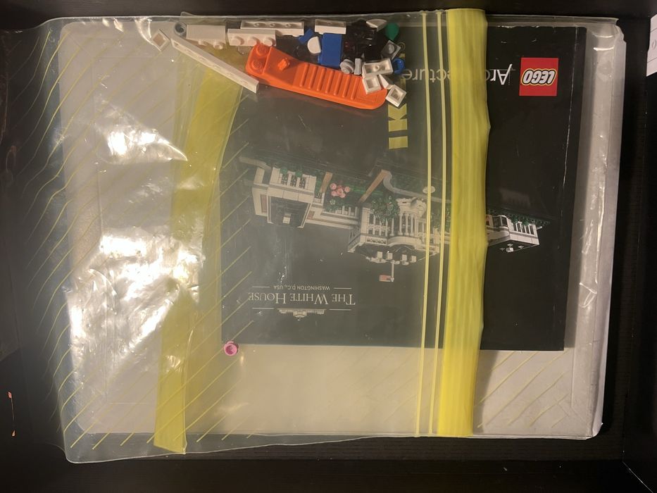 Lego Architecture 21054 bialy dom