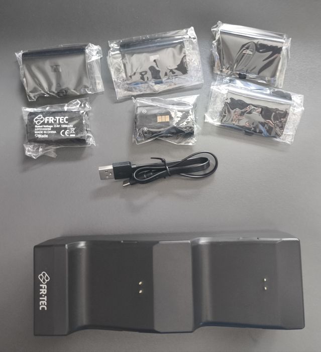 Estação de Carregamento Dupla FR-TEC para Xbox One/Series X|S