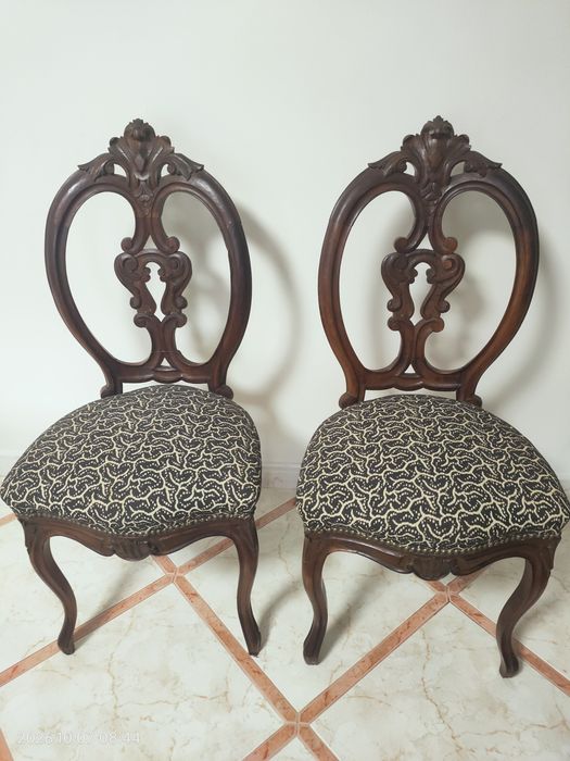Cadeira antiga estilo D. Maria 2