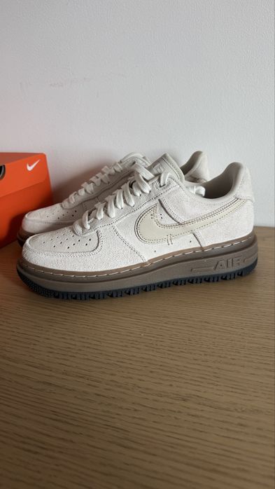 Nike Air Force 1 Luxe „Light Orewood Brown” | rozmiar 41 EU