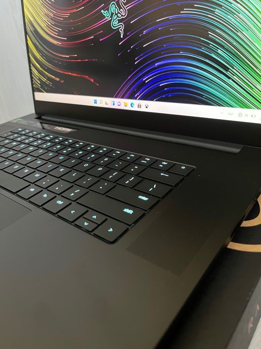 Игровий ноутбук/RAZER Blade 17.3" IPS 360Hz i7-12800H 16GB RAM 1TB SSD GeForce RTX3070Ti
