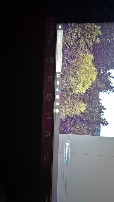 Sprzedam go za części lub cel HyperX Armada 27.