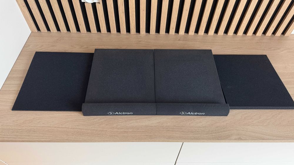 Podkładki pod monitory studyjne Alctron