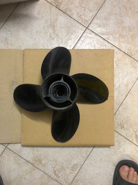 Гребной винт Mercury J 14.5 x 18 P для лодочного мотора . Алюм. Новый