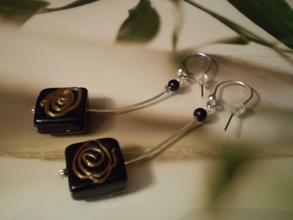 Kolczyki wiszące srebro 925, kamień kwadrat