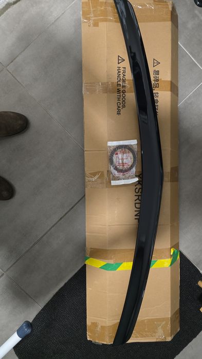 Aileron spiler mercedes  E W212 sedan 09-16 AMG  preto brilhante