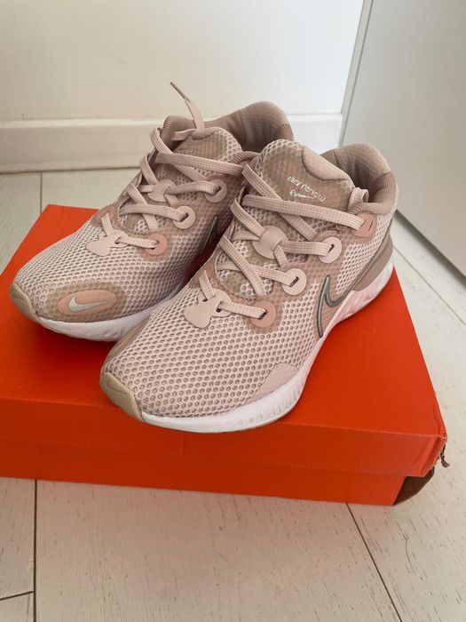 Buty sportowe Nike r. 36, damskie, s. Bdb