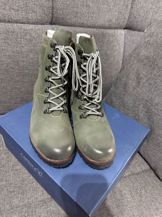 Buty Caprice ocieplane rozm. 40