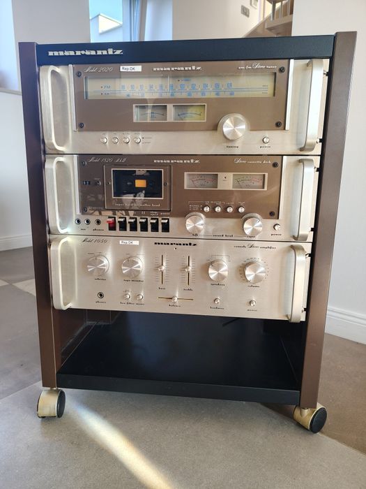 retro Marantz  1050 model 1820 model 2020 w oryginalnej szafce na kół